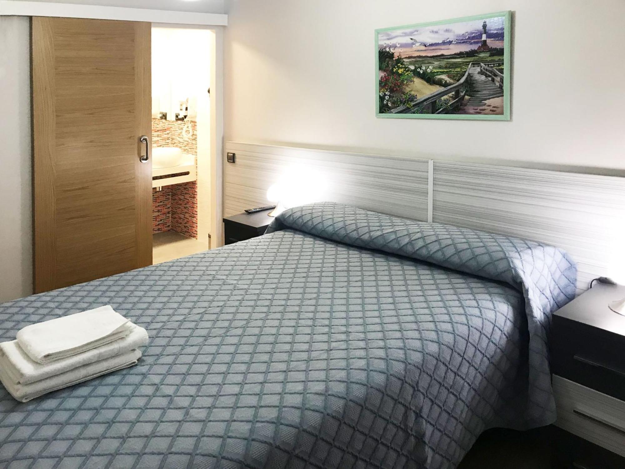 Pension Berceo Logroño Extérieur photo