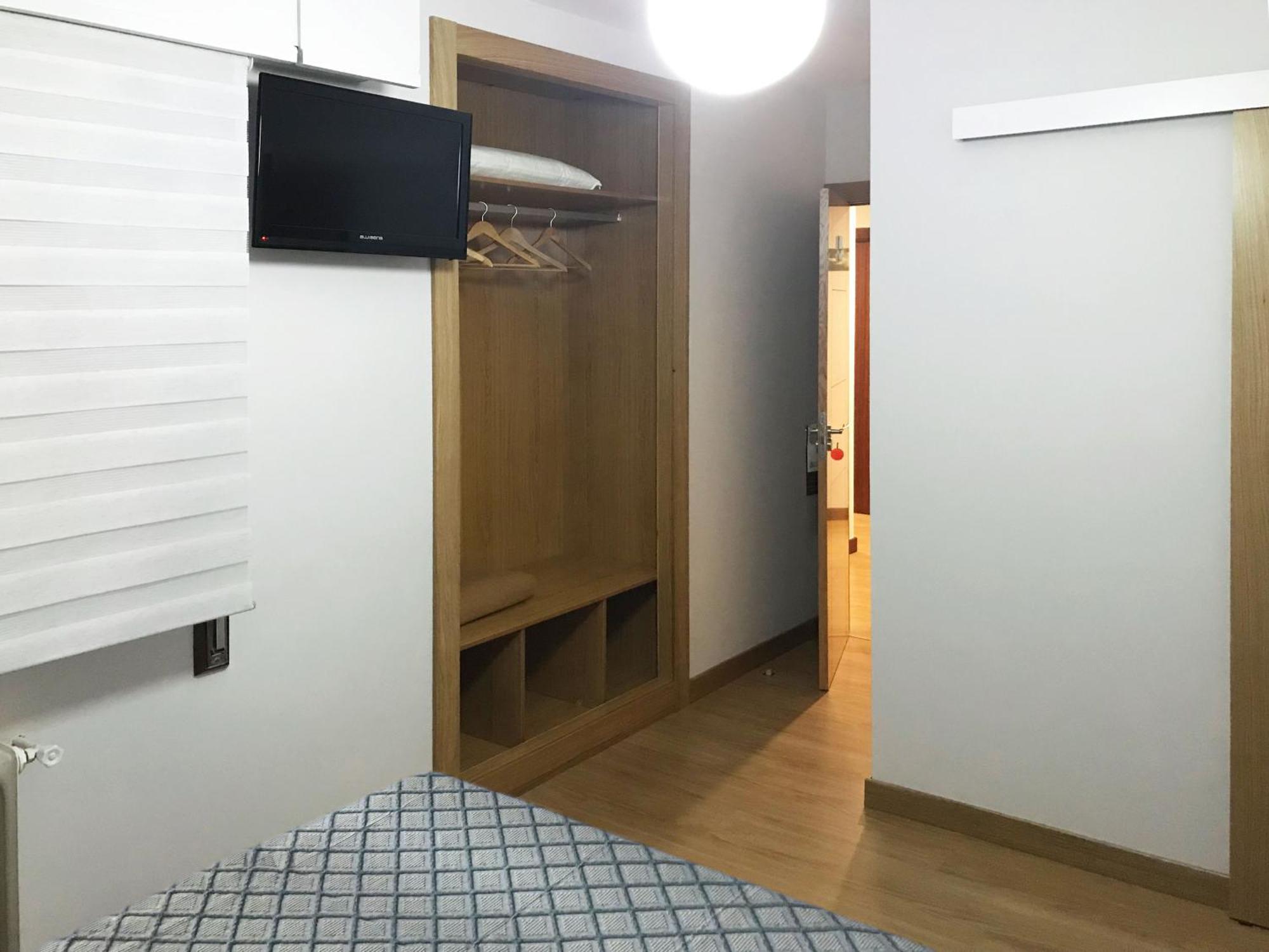 Pension Berceo Logroño Extérieur photo