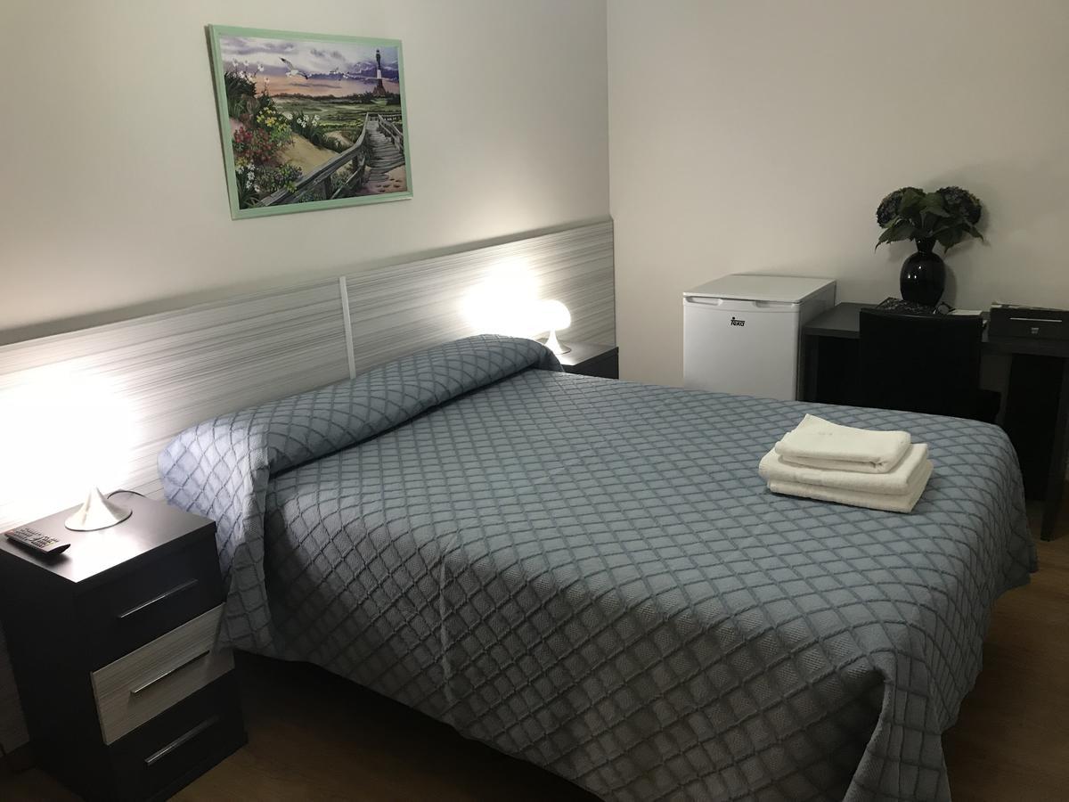 Pension Berceo Logroño Extérieur photo