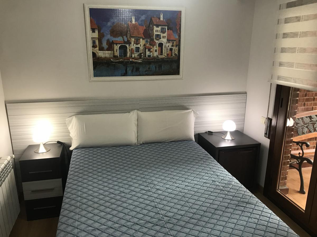 Pension Berceo Logroño Extérieur photo