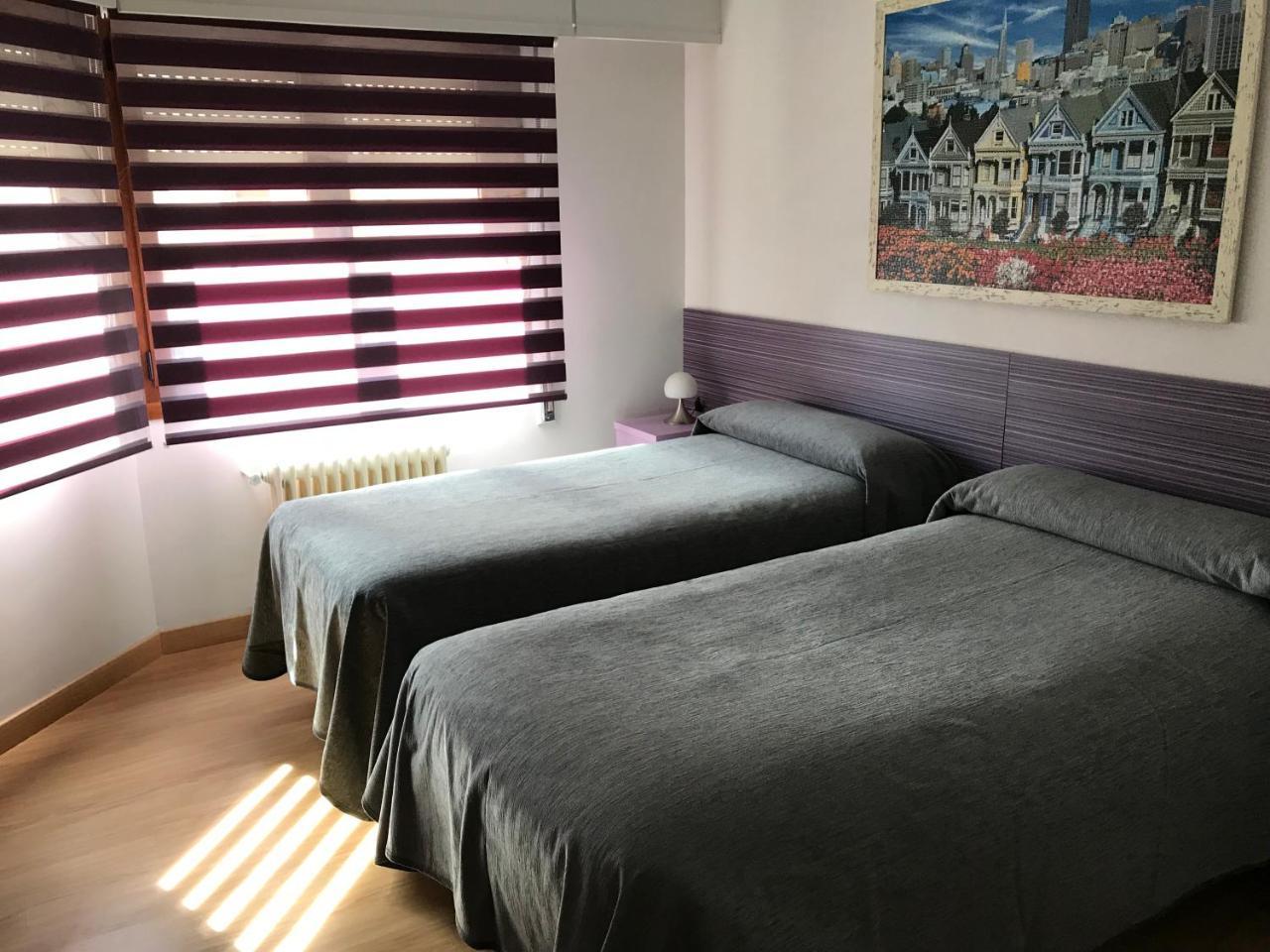Pension Berceo Logroño Extérieur photo